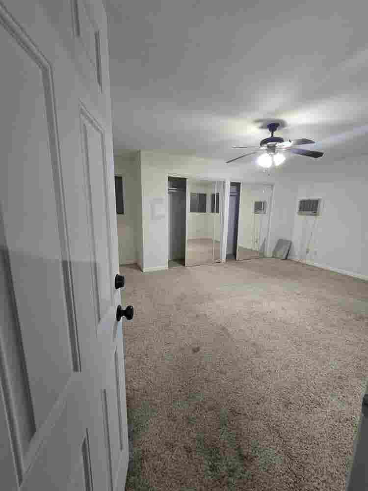 1 BEDROOM HOME WITH BATHROOM