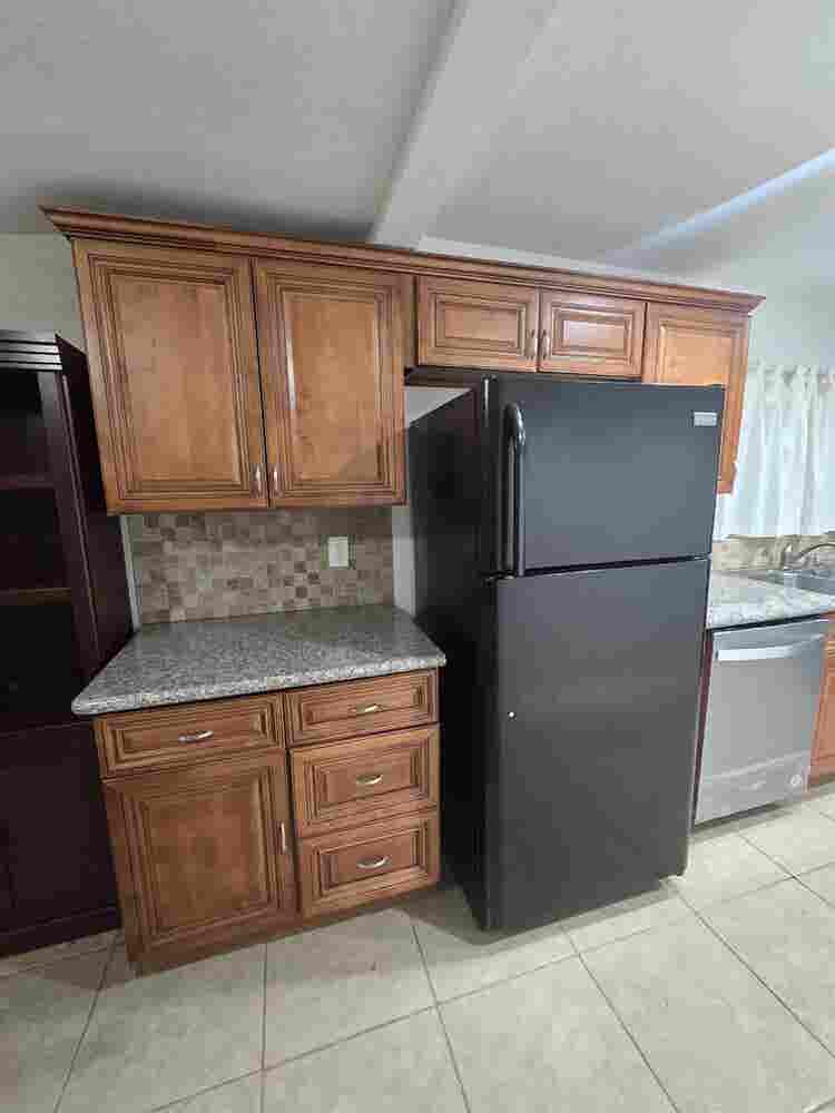 1 BEDROOM HOME WITH BATHROOM