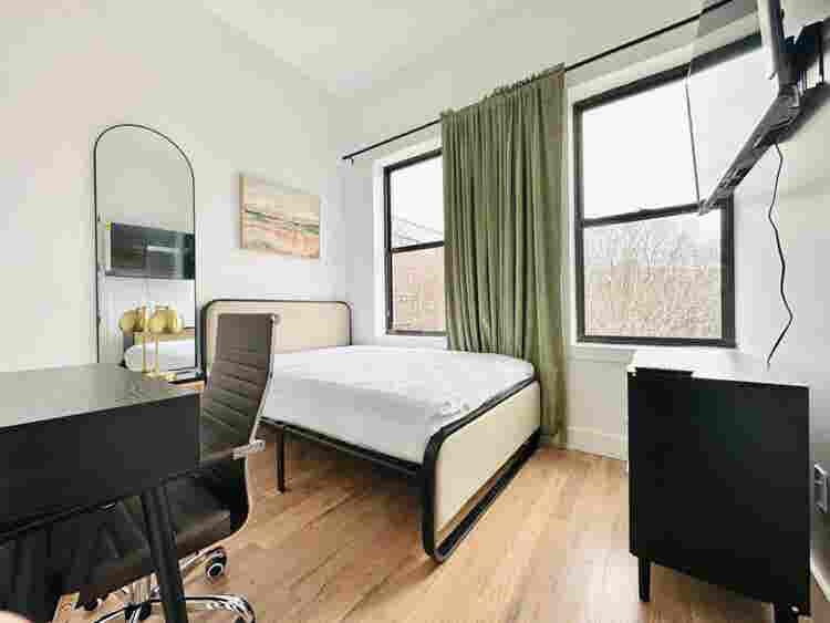 Graham Ave – w/Private Bathroom