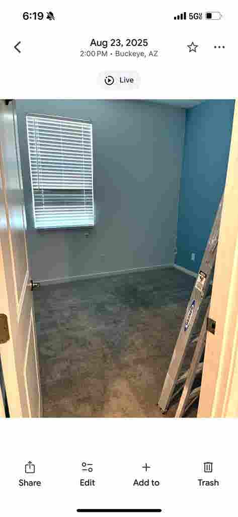 3 available rooms available