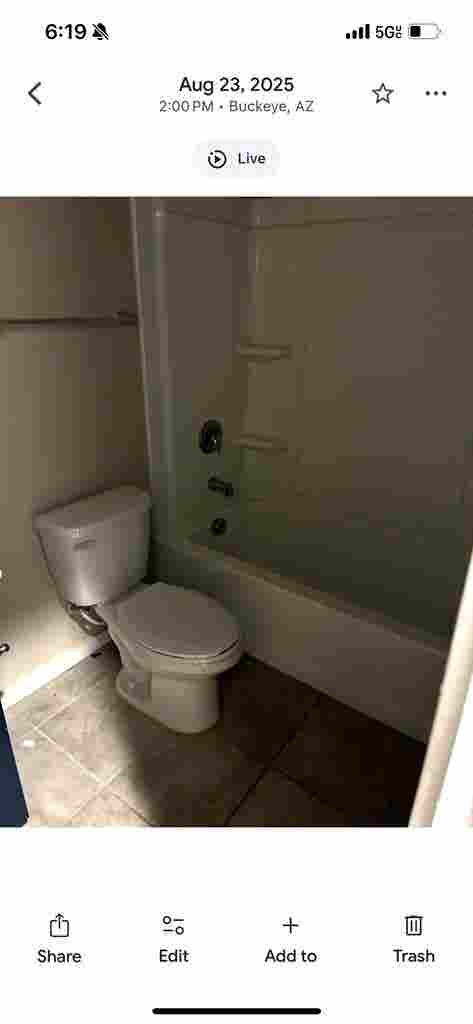 3 available rooms available