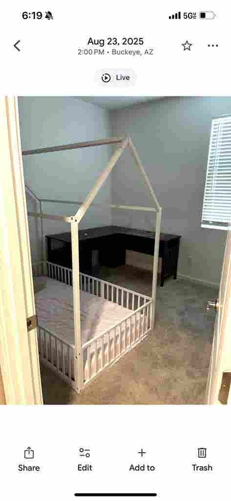 3 available rooms available