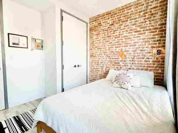 Wythe Ave –  Prime Williamsburg