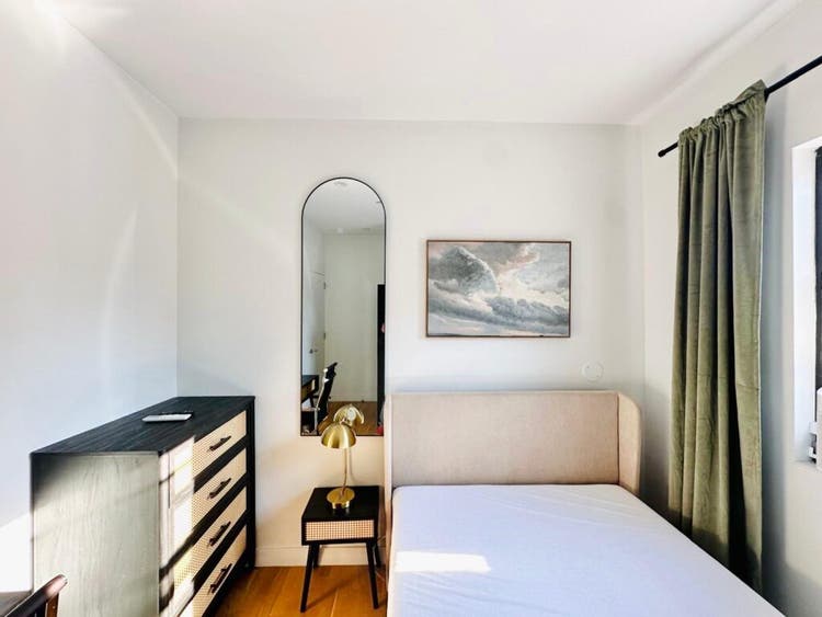 Dekalb Ave – # Bedroom)
