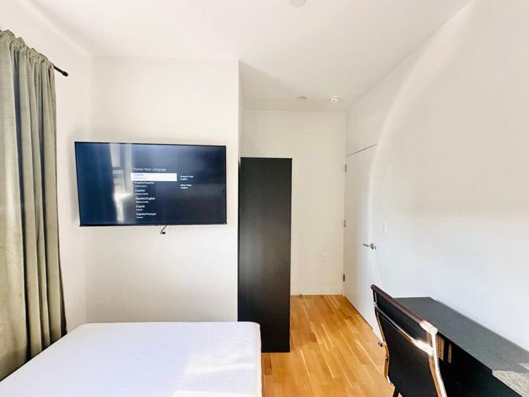Dekalb Ave – # Bedroom)