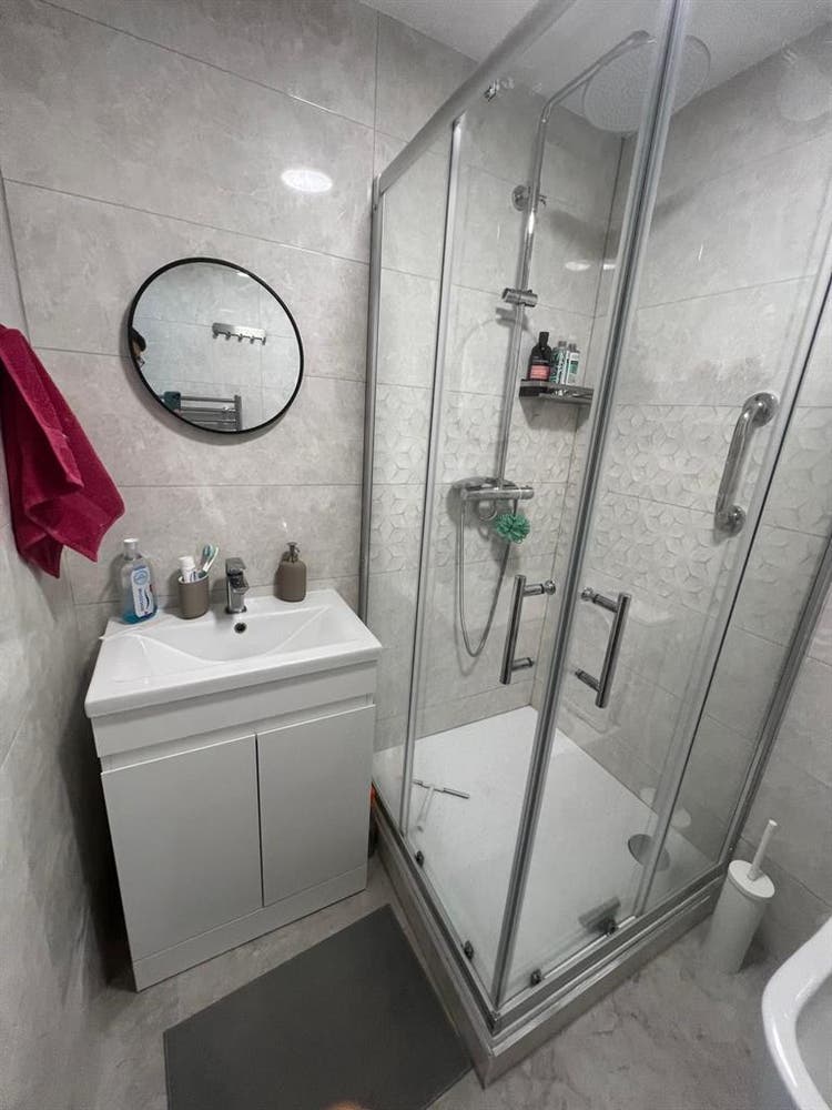 Modern studio in South Croydon