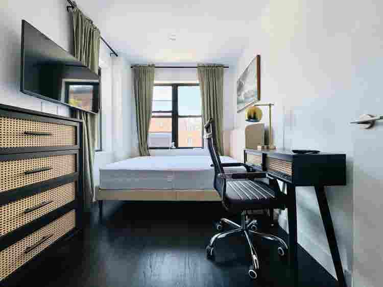 Vanderbilt Ave – #