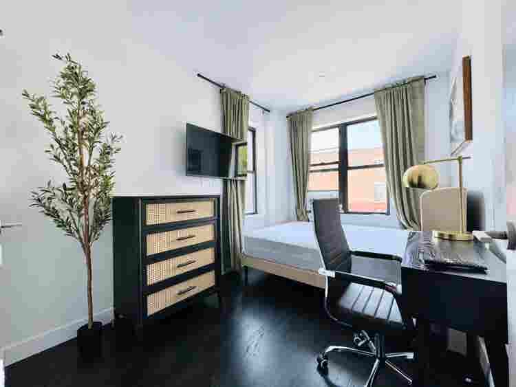 Vanderbilt Ave – #
