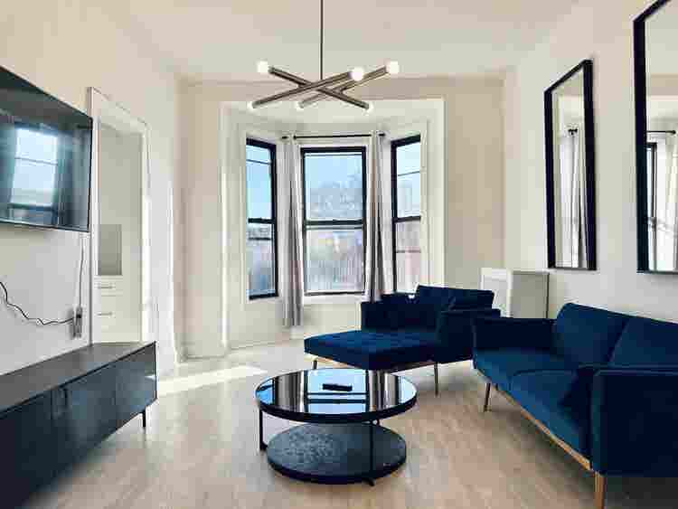 Bedford Ave –