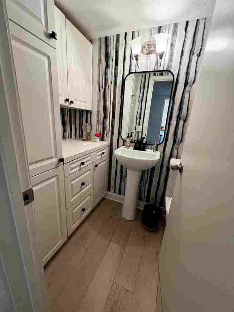 Looking for an additional roommate