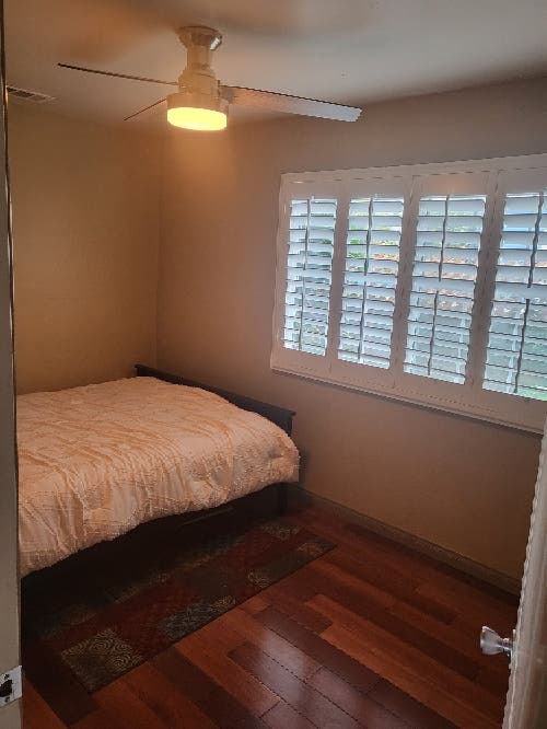 Room4rent by Nov 1st