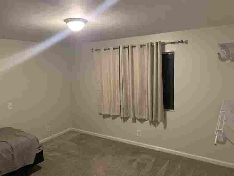 🏡 Room for Rent – Oceanside, CA