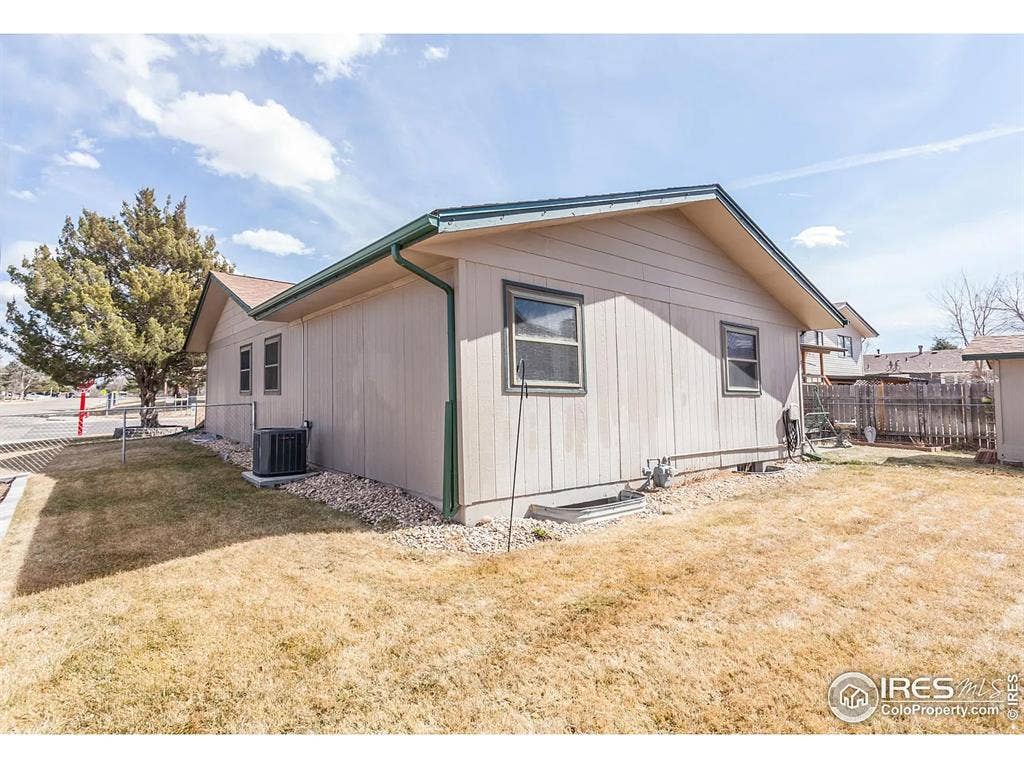 Greeley Room Available Now