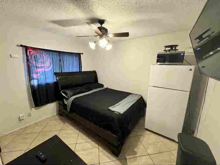 Comfortable Room All Bills Included