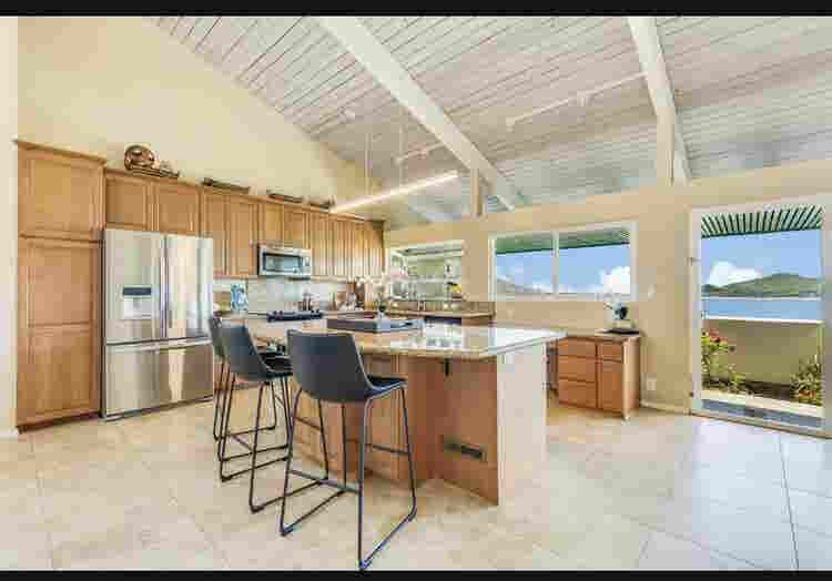 Ocean Views - Luxury Home