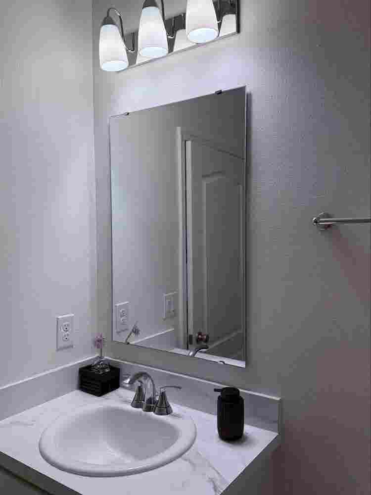 Room for rent!
