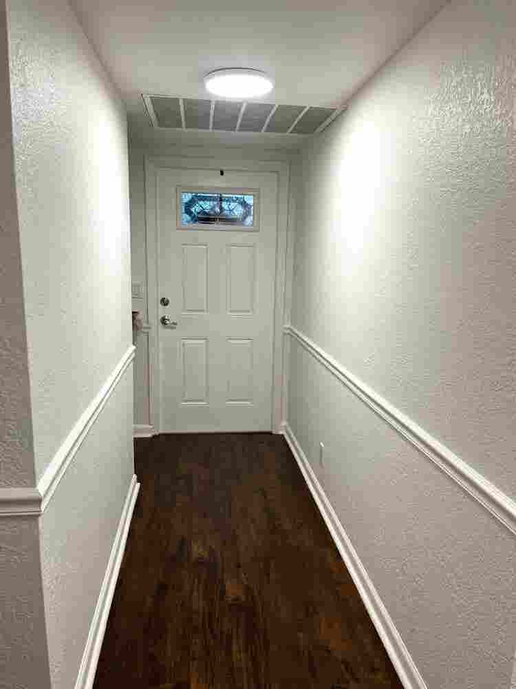 Looking for a roommate