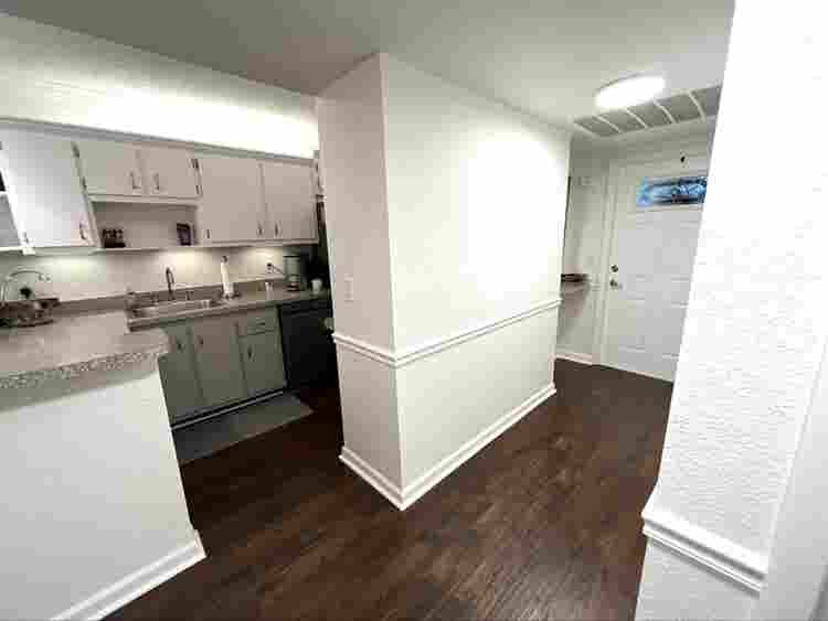 Looking for a roommate