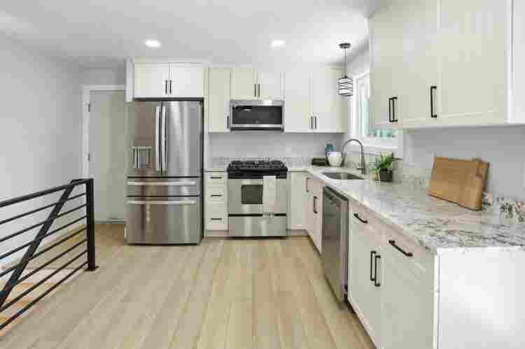 Multiple Rooms Open - Home in Sandy
