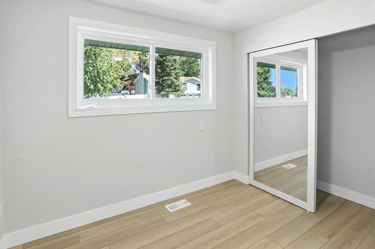 Multiple Rooms Open - Home in Sandy