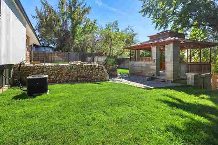 Multiple Rooms Open - Home in Sandy