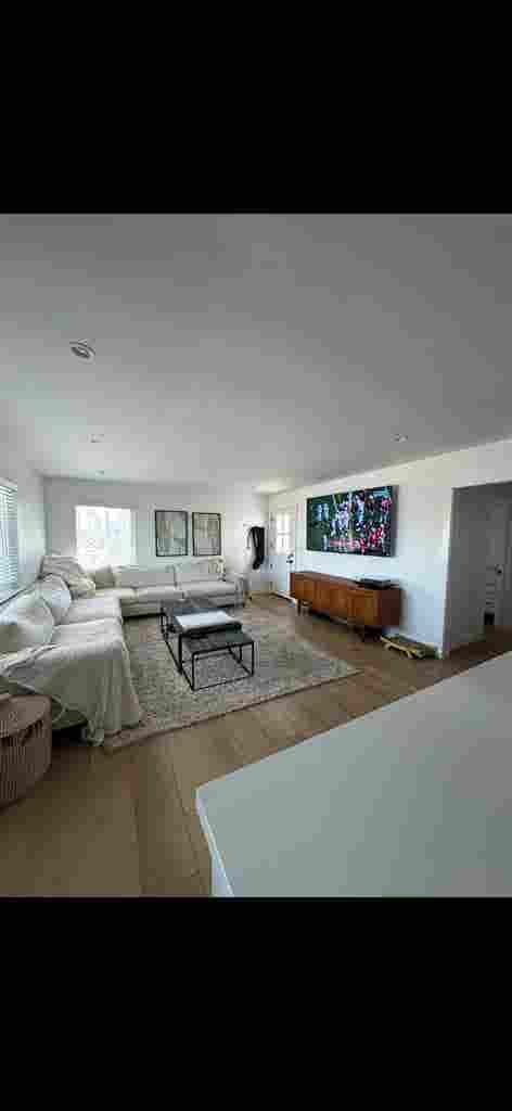 Room for Rent — steps from beach