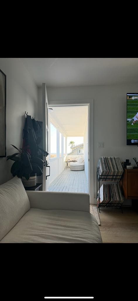 Room for Rent — steps from beach