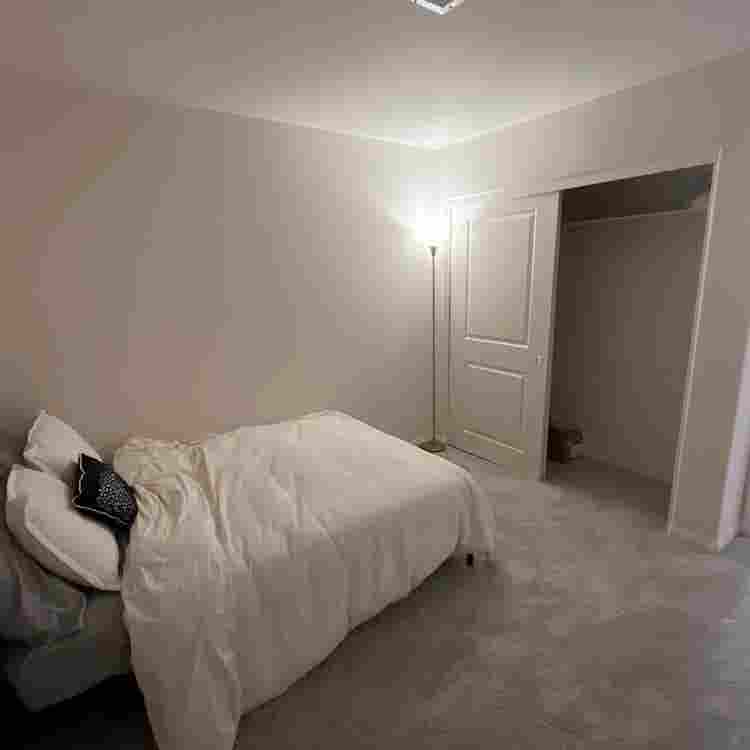 Private room for rent