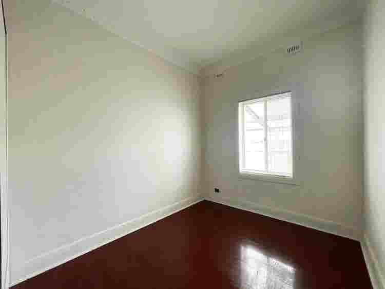 Holden Hill -  Bathroom