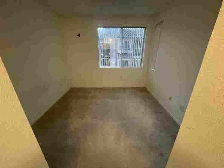 Clean & responsible roommate wanted