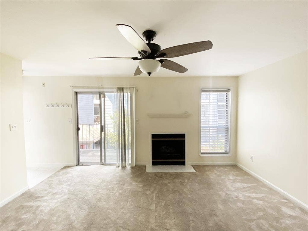 Private Room/with private bathroom