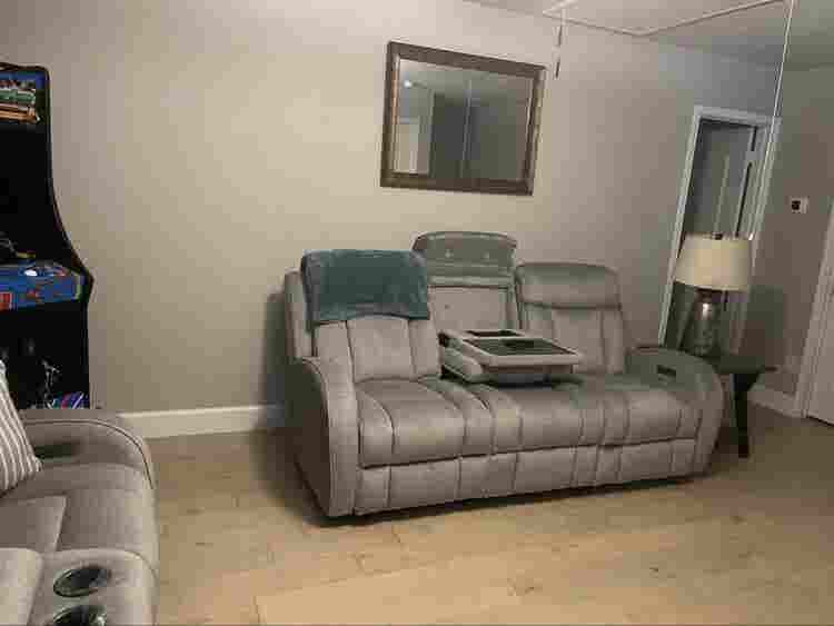 One bed room available