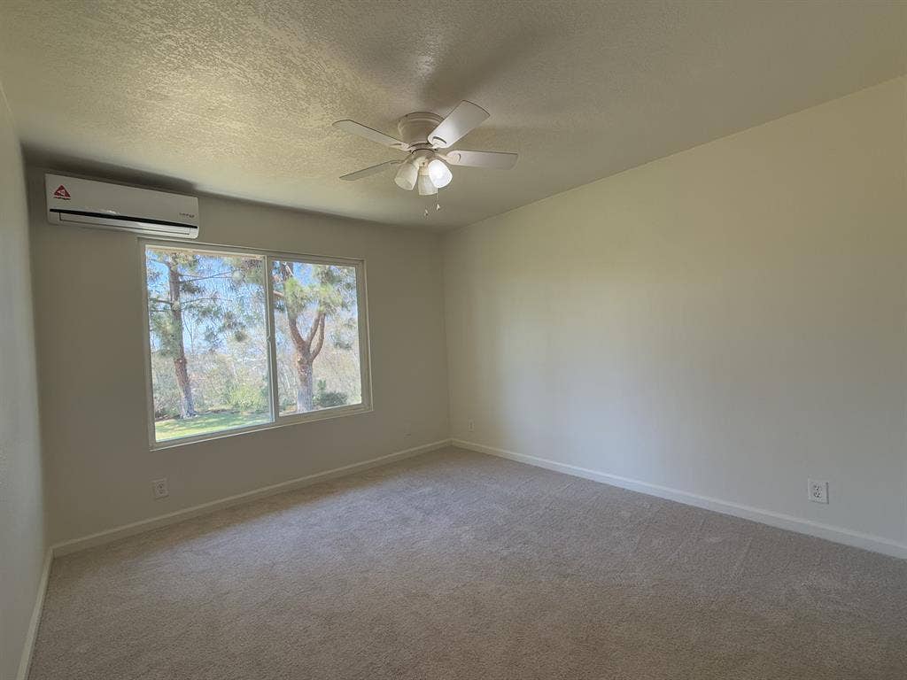 Private Bedroom in Chula Vista!