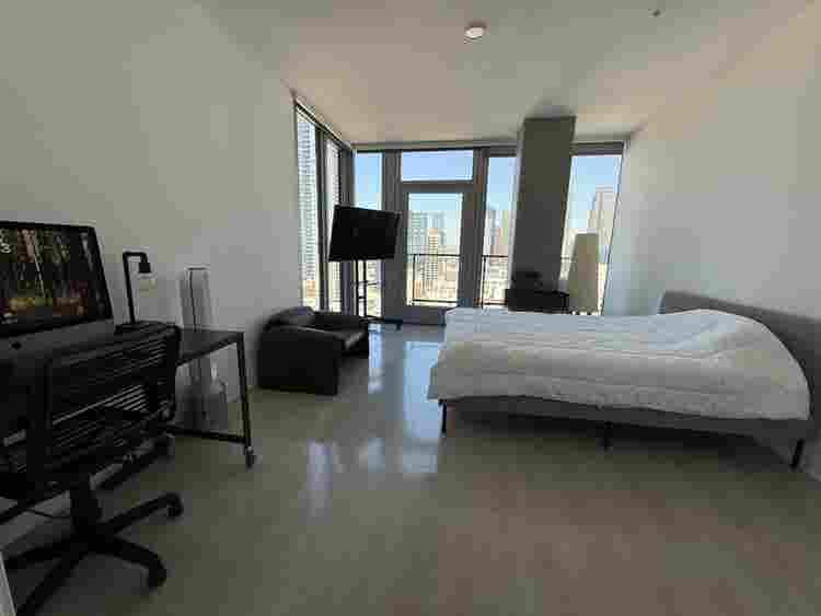 Master bedroom in penthouse Dtla