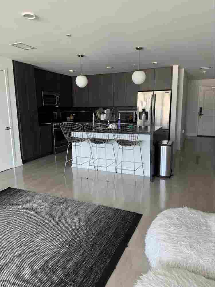 Master bedroom in penthouse Dtla
