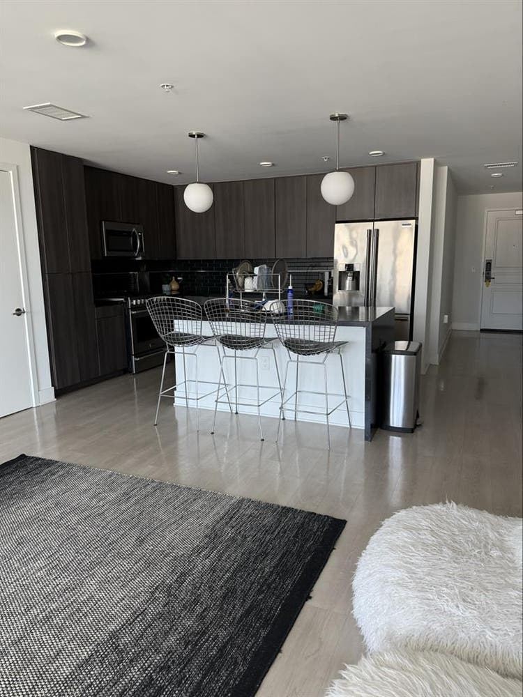 Master bedroom in penthouse Dtla