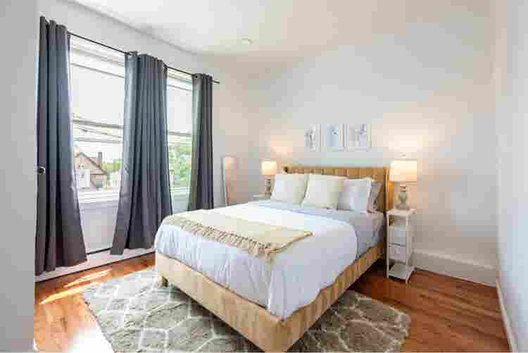 Private Bedroom in Safe Location