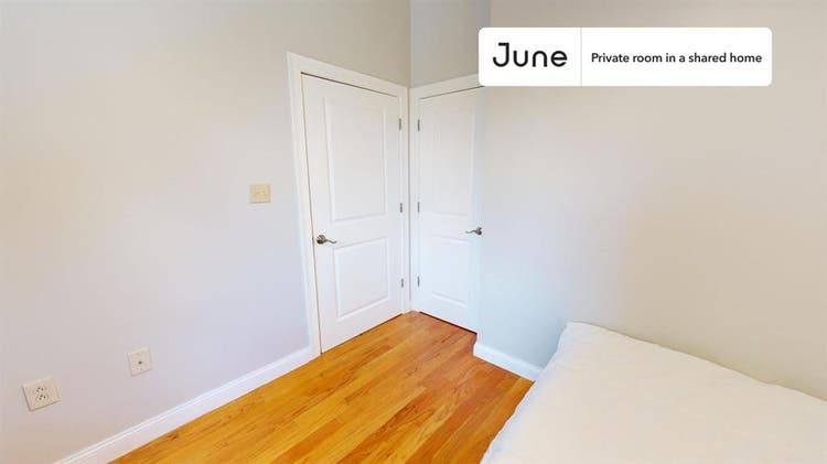 5 BR in Boston