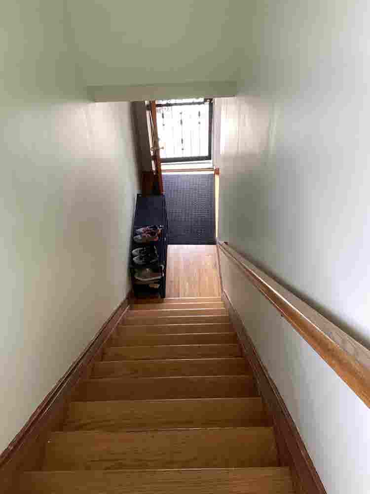 Maspeth small room/ pvt/house/