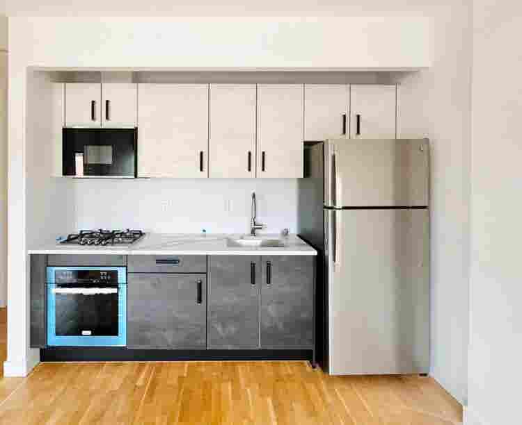 Dekalb Ave – Laundry + rooftop