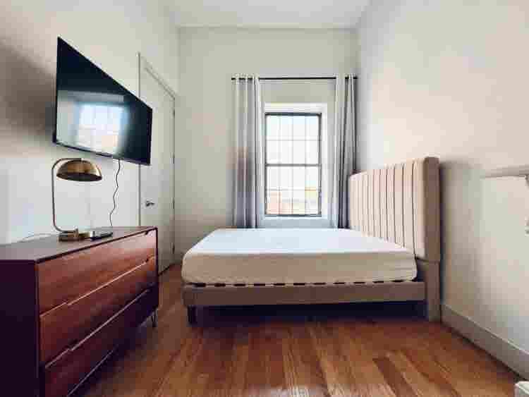 Myrtle Ave – (Williamsburg)