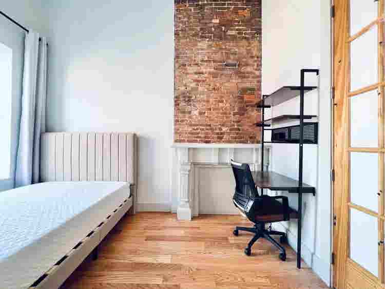 Myrtle Ave – (Williamsburg)