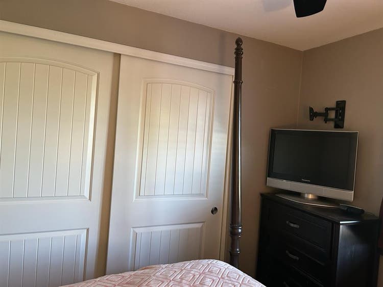 Private furnished room