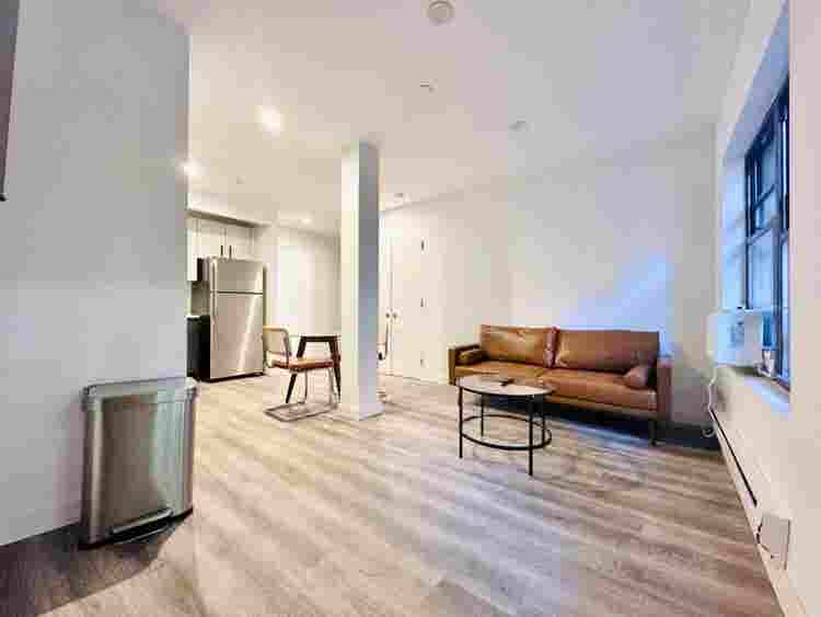 Vanderbilt Ave –