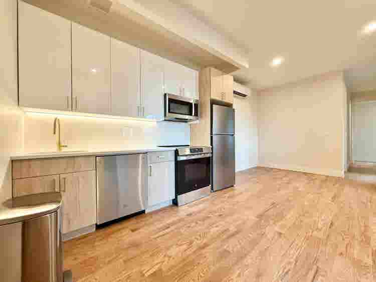 Kent Ave – #
