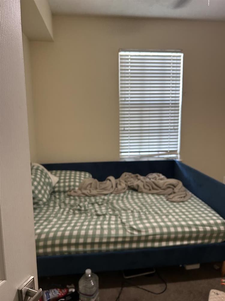 Shared apartment with amenities