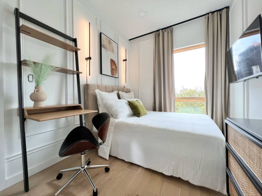 Winthrop St – 334
