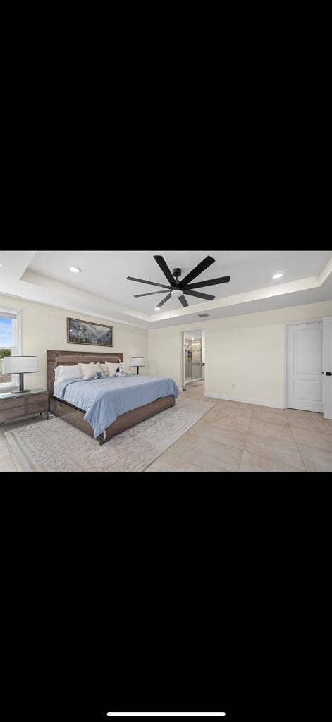 5 bedroom home! 5 rooms available