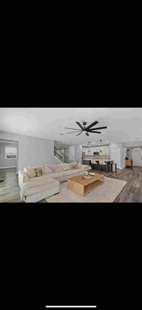 5 bedroom home! 5 rooms available