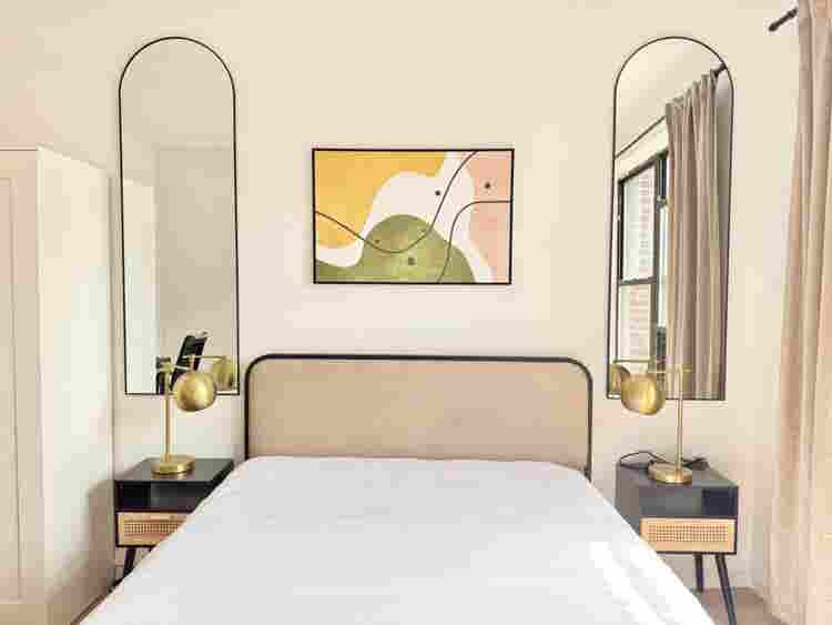 Lenox Rd –762 Huge bedroom